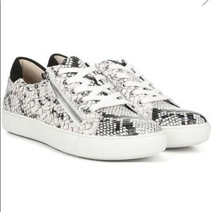 Naturalizer snakeskin embossed leather low top sneakers